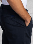 Pantaloni uomo con pinces in cotone caldo a costa fine