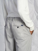 Pantalone chino a vita regolabile con fit comfort grigio