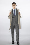 Trench uomo sartoriale doppiopetto in tessuto tecnico