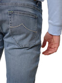 Jeans classico 5 tasche in denim leggero chiaro