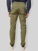 Pantalone uomo in cotone modello chino