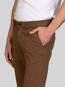 Pantalone chino uomo in gabardine di cotone