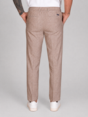 Pantalone uomo sartoriale in lino e cotone spigato con pinces – slim fit