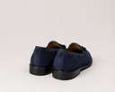 Mocassino uomo in camoscio con nappine e suola in cuoio – Made in Italy | Antica Sartoria Napoletana