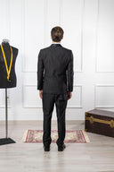 Smoking Uomo Elegante con Rever in Raso e Gilet Doppiopetto – Regular Fit