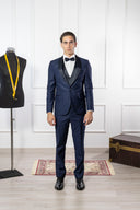 Smoking Uomo Elegante con Rever in Raso e Gilet Doppiopetto – Regular Fit