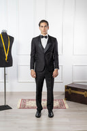 Smoking Uomo Elegante con Rever in Raso e Gilet Doppiopetto – Regular Fit
