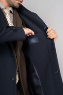 Cappotto uomo tre quarti monopetto con collo classico e chiusura a tre bottoni