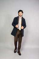 Cappotto uomo tre quarti monopetto con collo classico e chiusura a tre bottoni